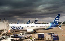 Alaska Air passengers scream as sparks fly from plane wing during storm Tropical Storm Hilary landing