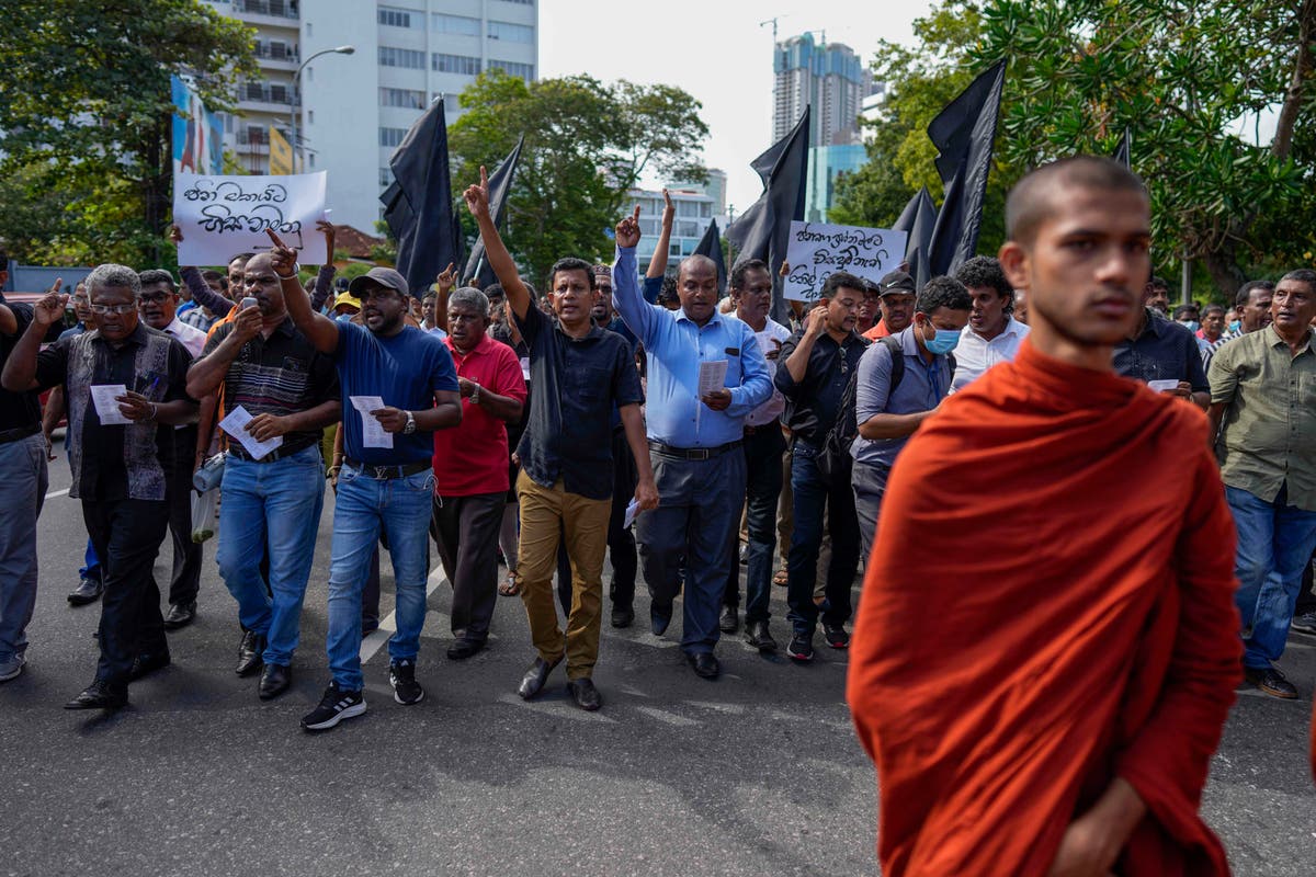 Sri Lankans rally against crackdown on protesters