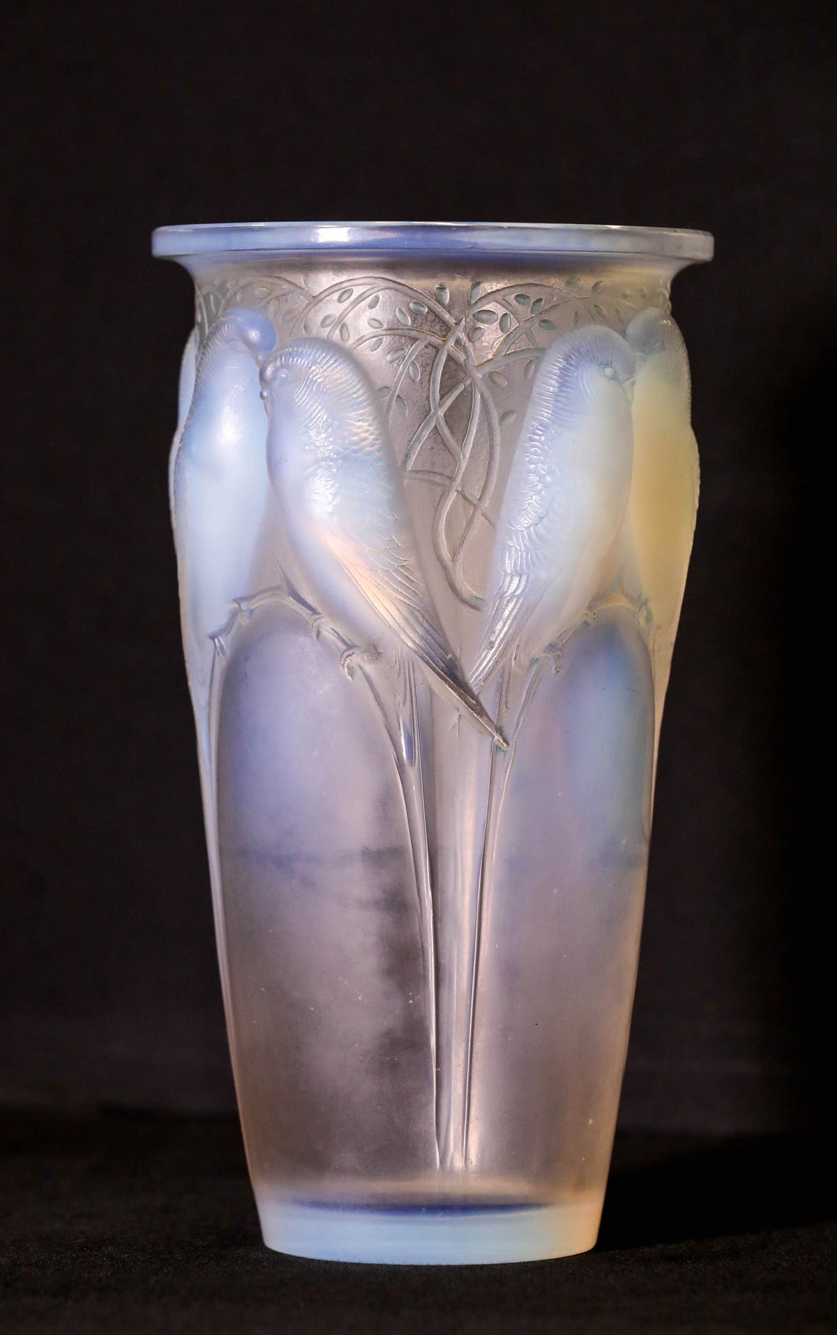 Rare vase sells for over &pound;5,000 at auction in Belfast