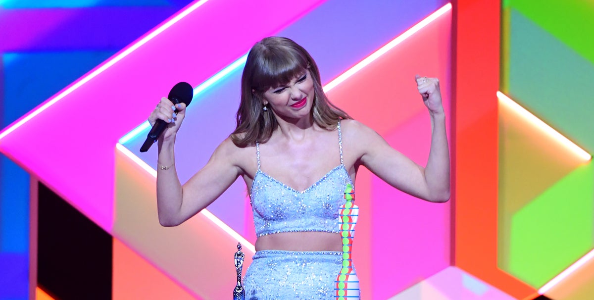 Taylor Swift says lyrics to Shake It Off were ‘written entirely by me’