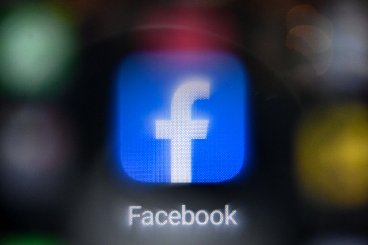 Nebraska kürtaj davası: Facebook özel mesajları teslim ettiği için ateş altında