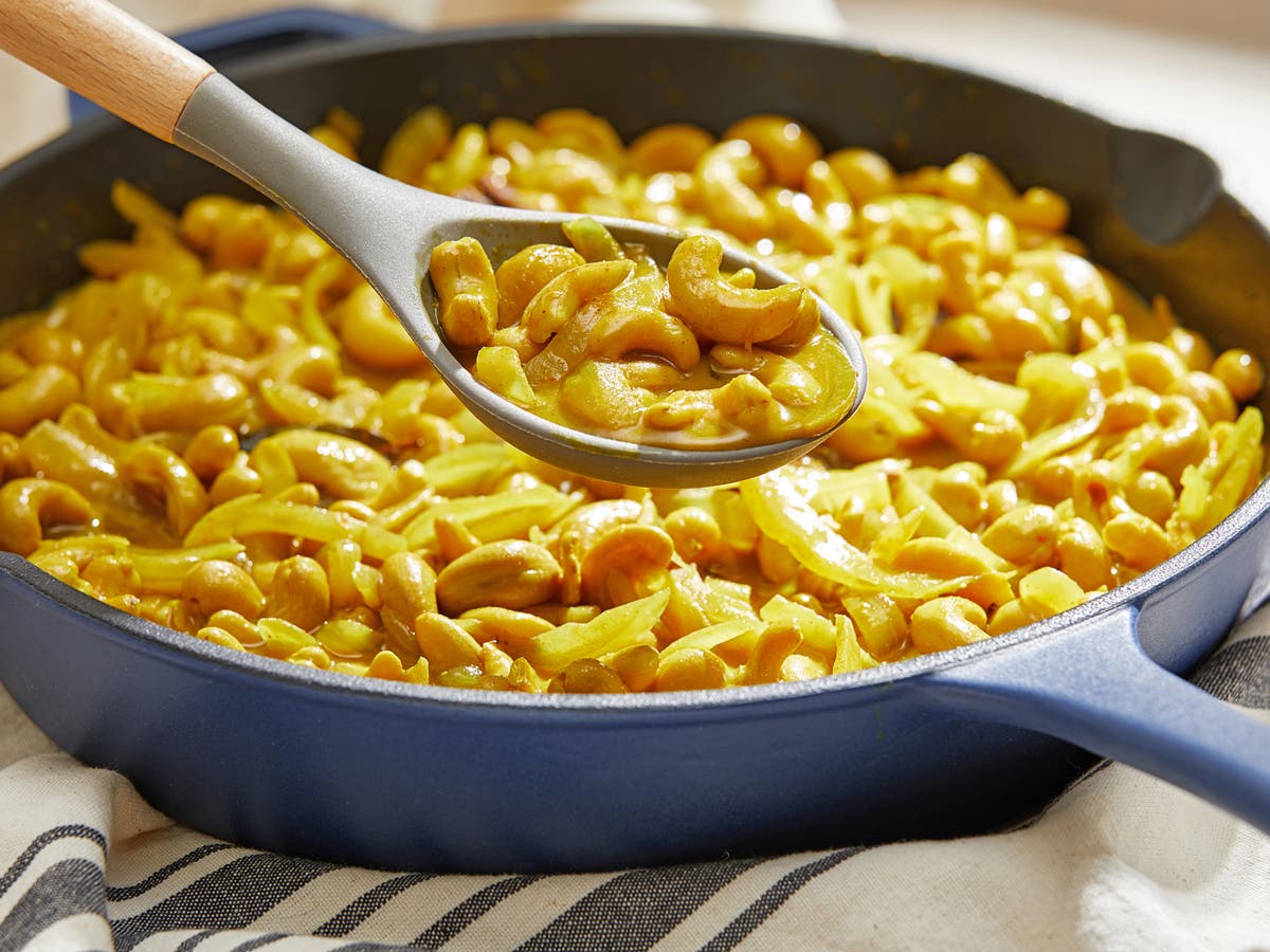 Vegan cashew curry: A crash course in authentic Sri Lankan cuisine