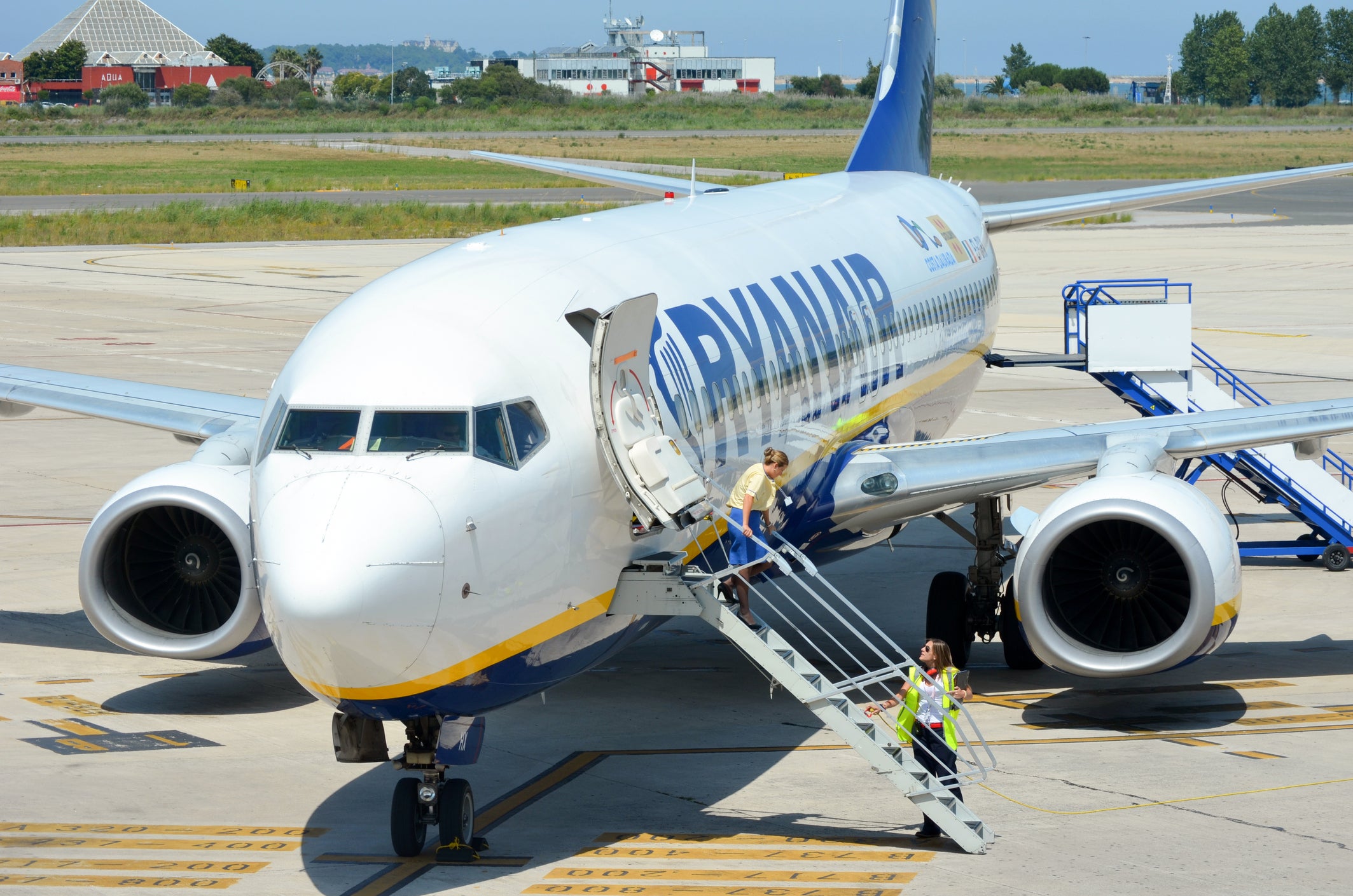 Passengers were left on the tarmac in Manchester for an hour once their plane had landed