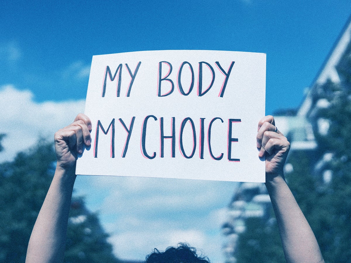 Women travelling from US to get abortions in UK after Roe v Wade overturned