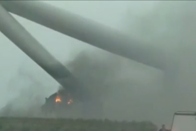 <p>A wind turbine in Oklahoma caught on fire and collapsed on Tuesday</p>
