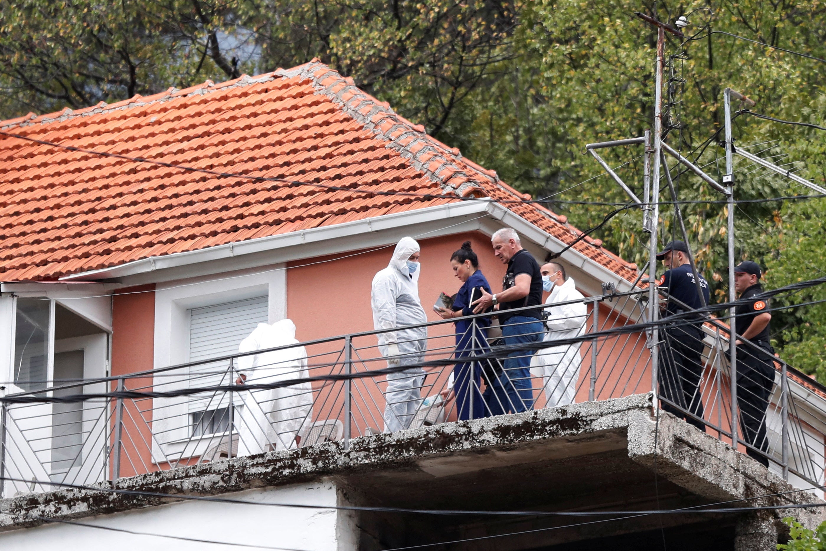 The shooting took place in Cetinje’s, Medovina neighbourhood near the seat of the former royal government