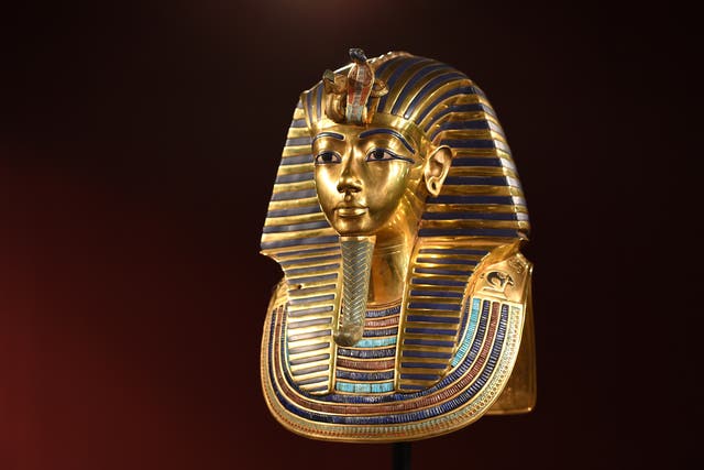 <p>The burial mask of Egyptian Pharaoh Tutankhamun</p>