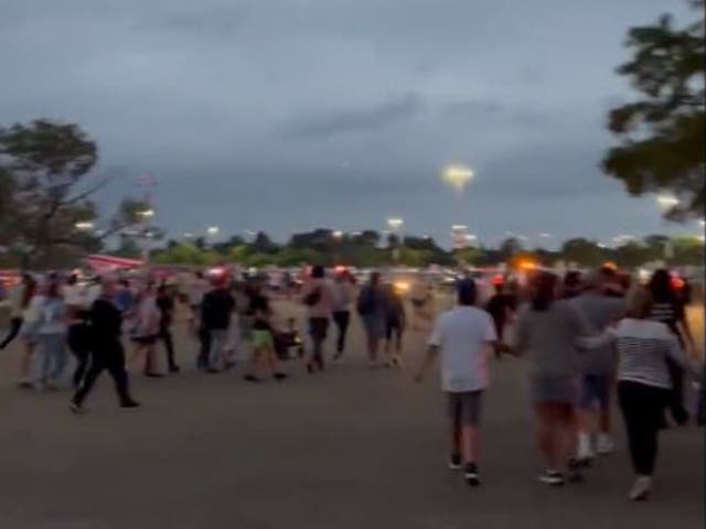 Tres disparos en parque temático en Chicago