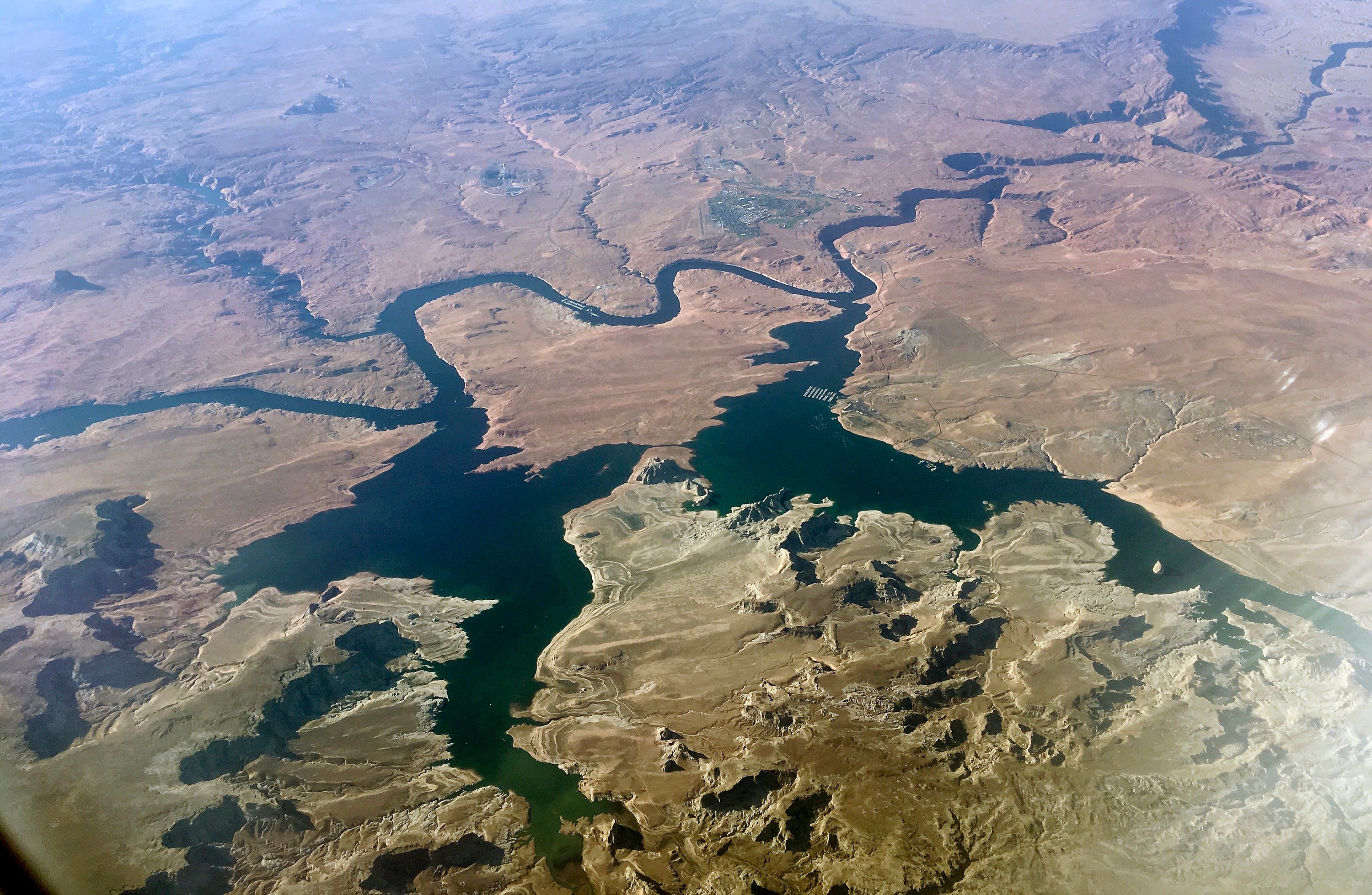 An aerial view of Lake Powell, where two French tourists died in a plane crash