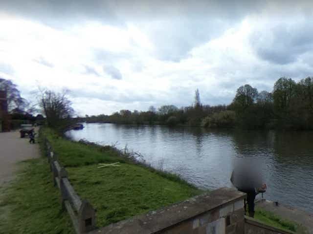 <p>A body has been pulled from the Thames near Hampton Court</p>