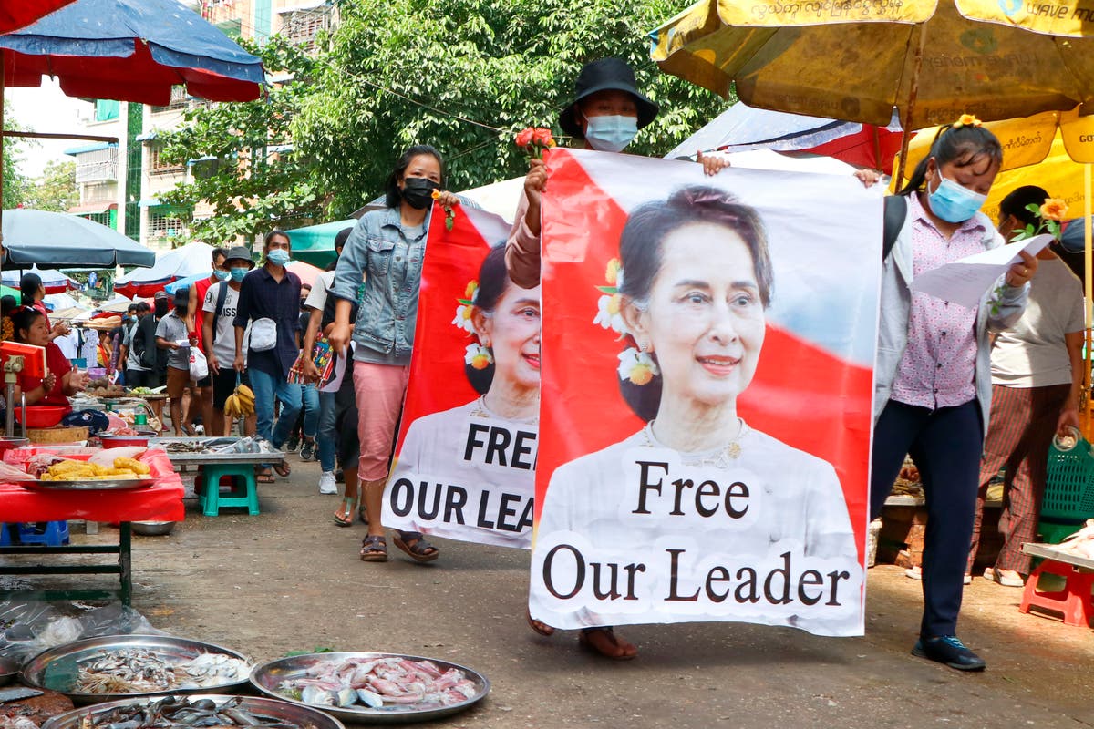 Aung San Suu Kyi handed six more years in prison on corruption charges