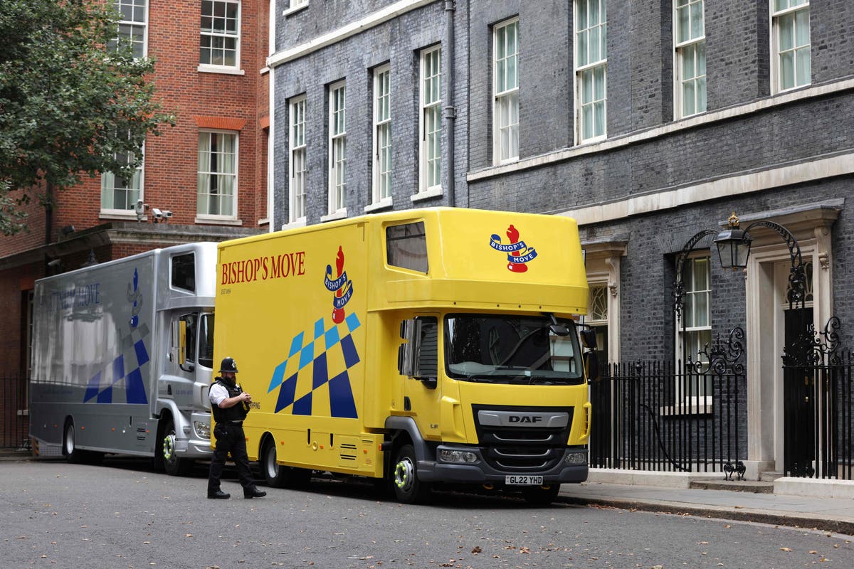 Boris Johnson &lsquo;will live at Chequers mansion for rest of premiership&rsquo;