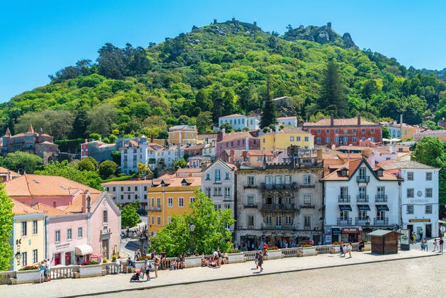 <p>Living the high life: the centre of Sintra</p>