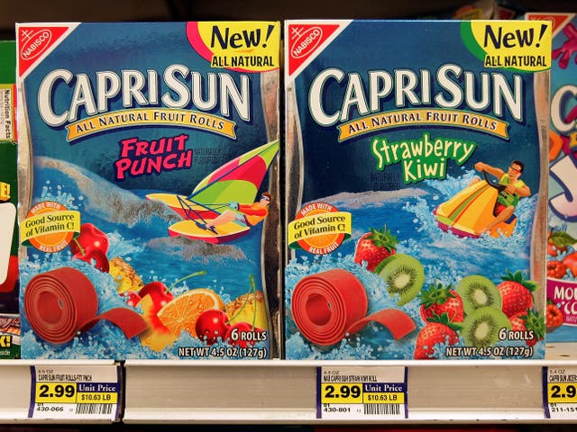 <p>Kraft's Nabisco-brand Capri Sun Fruit Rolls are seen in a grocery store April 19, 2005 in Des Plaines, Illinois</p>