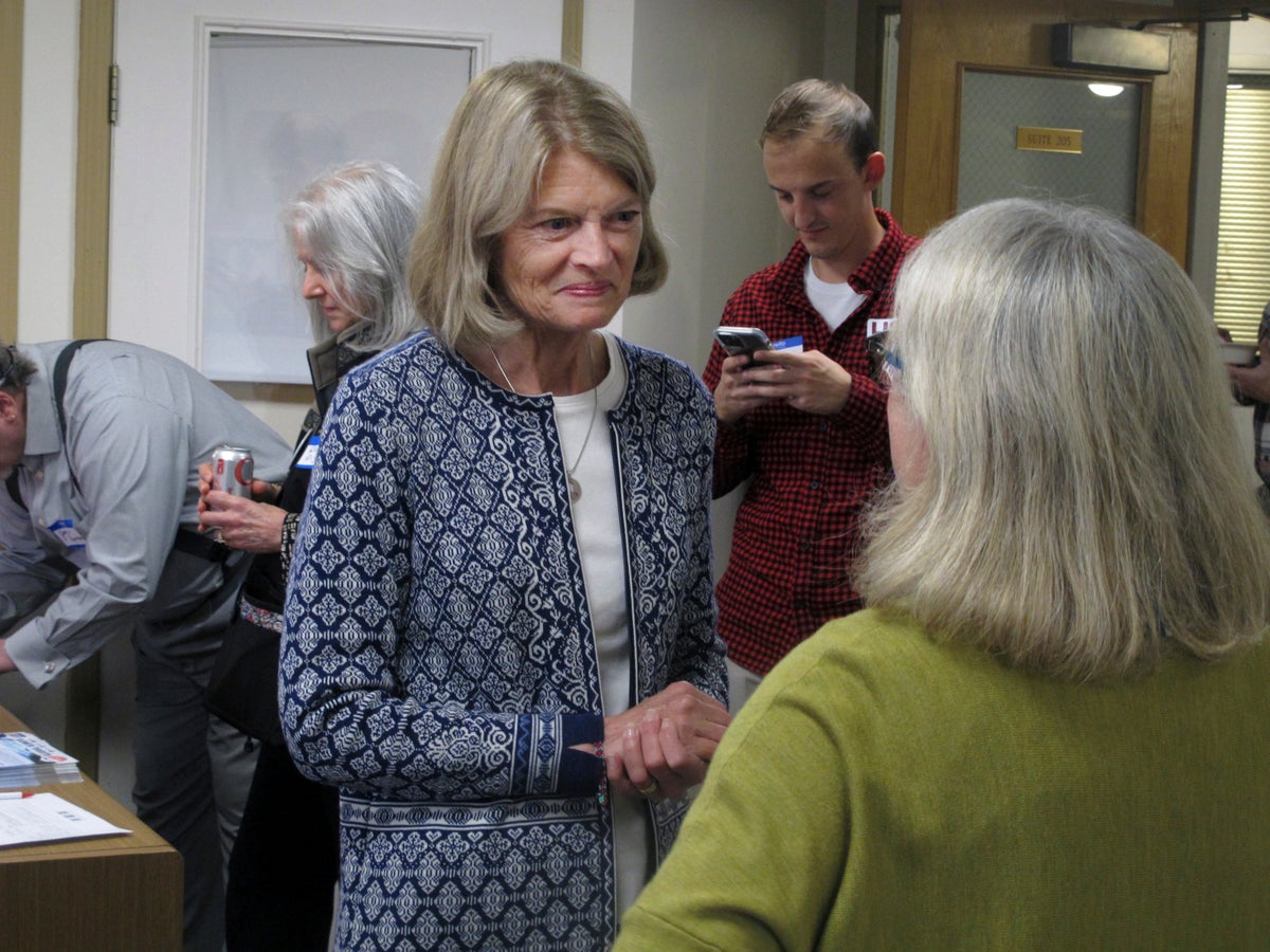 Voices: Lisa Murkowski will survive while Liz Cheney falls. Why?