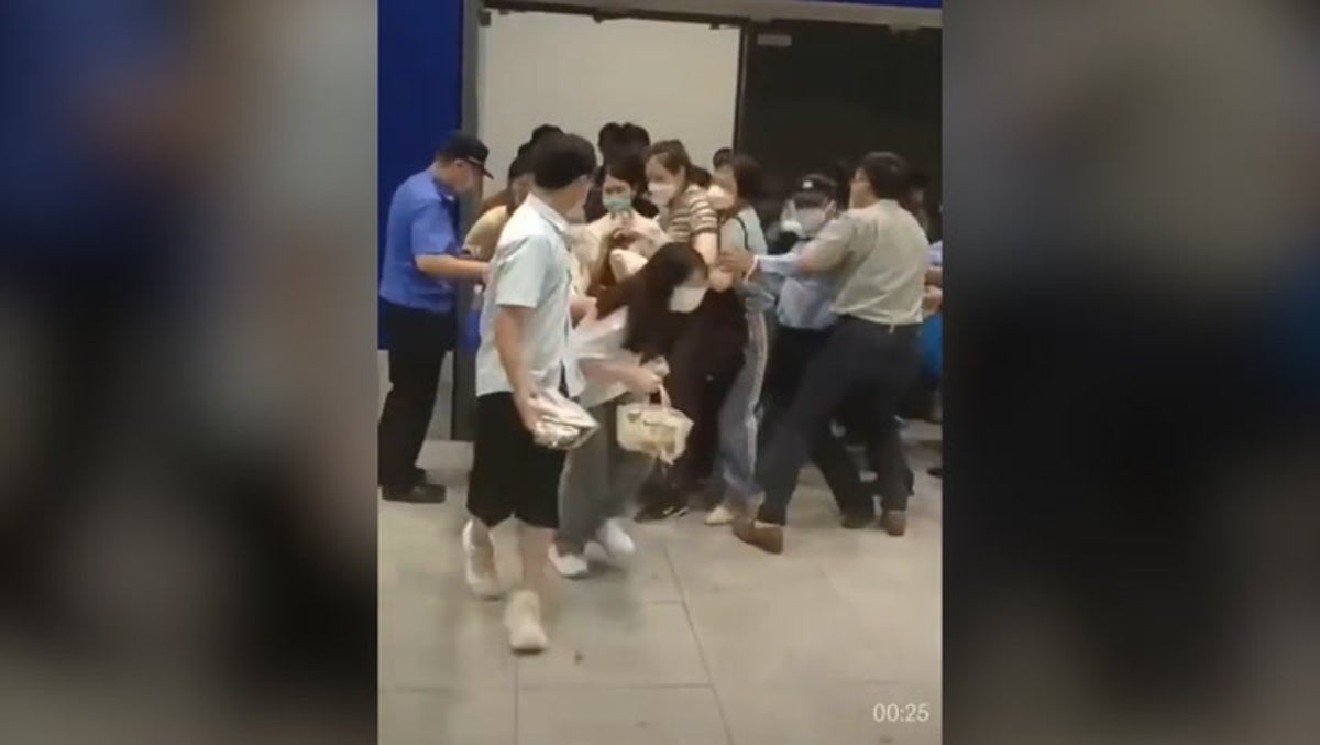 Crowds of customers flee Shanghai Ikea store after snap lockdown announcement