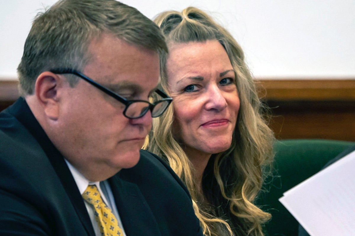Doomsday ‘cult mom’ Lori Vallow puts on smiley show during court ...