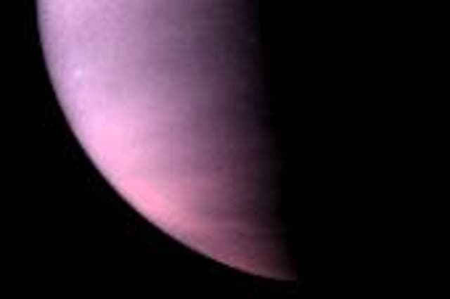 <p>The clouds of Venus as seen by the Hubble Space Telescope</p>