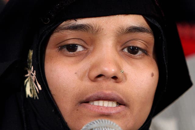 <p>File photo: Bilkis Bano, a housewife who was gang-raped during the 2002 Gujarat riots, addresses a media conference in New Delhi on 21 January 2008 </p>