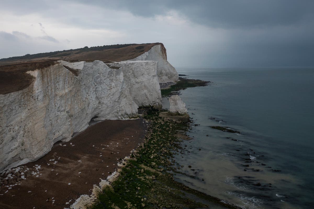 Sewage: French politicians hit out at UK over English Channel ‘dumping ground’