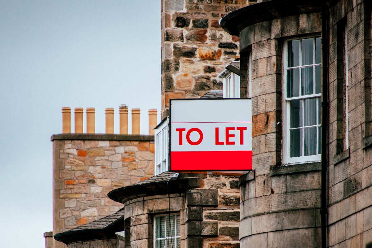 Government to make it easier for landlords to evict people who fall behind on rent