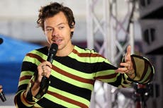Fans praise Harry Styles’ fashion sense after he wears yellow bell-bottoms during golf outing: ‘Glorious’
