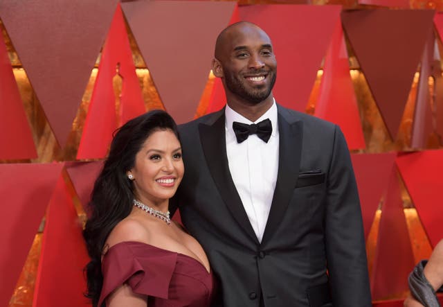 <p>Vanessa Bryant, left, and Kobe Bryant arrive at the Oscars in Los Angeles, March 4, 2018.</p>