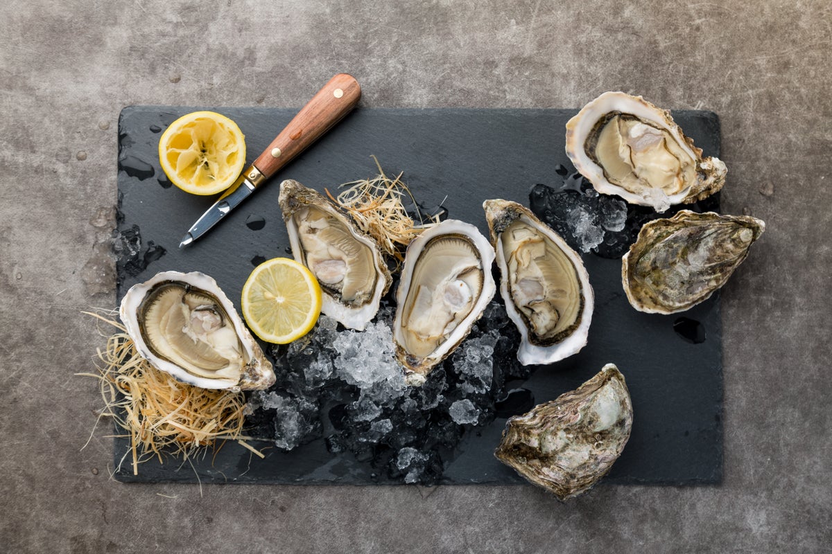 What to know about eating oysters safely after two reported deaths from shellfish