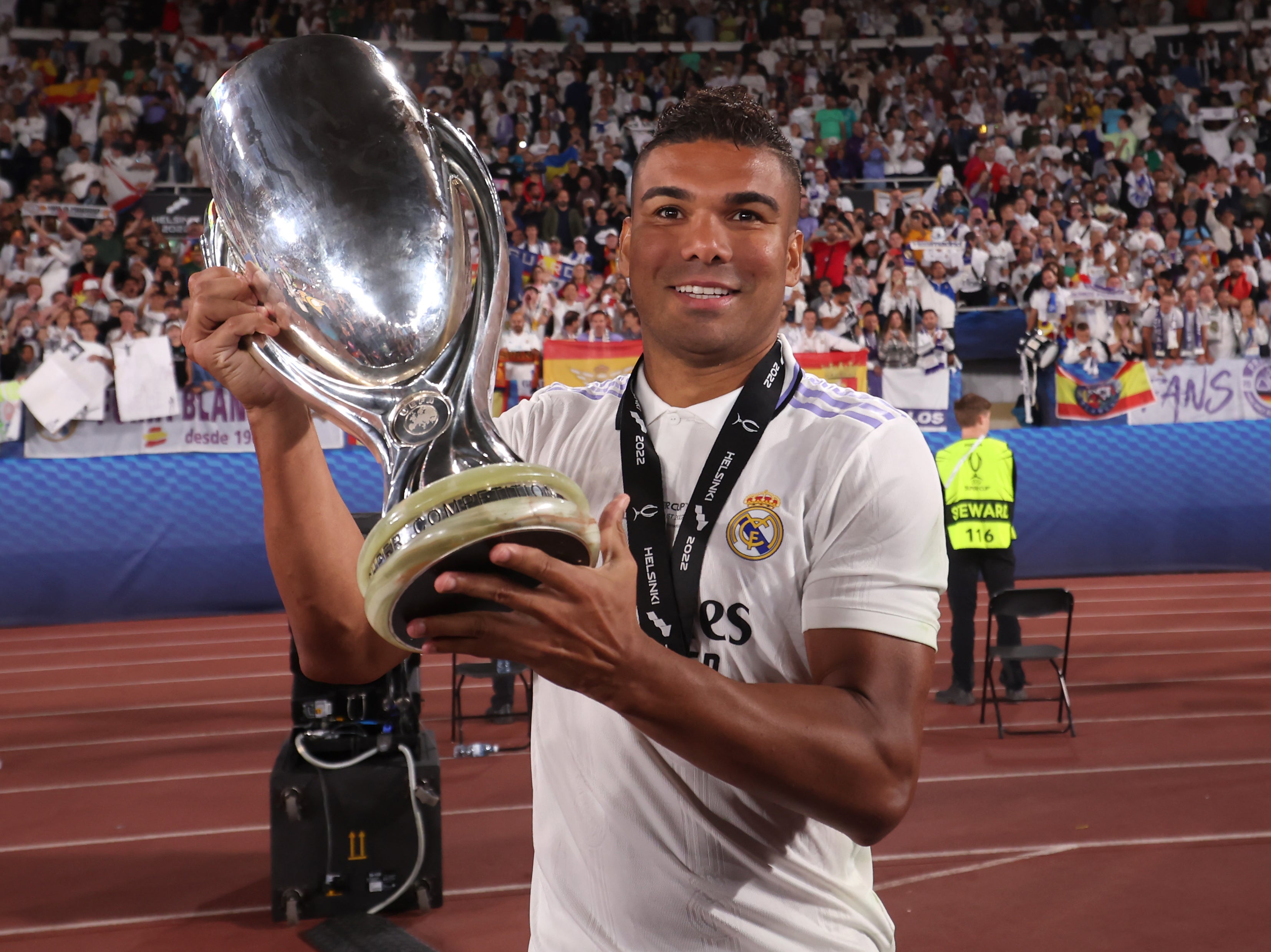 <p>Real Madrid midfielder Casemiro is set to join Manchester United in a £60m deal</p>