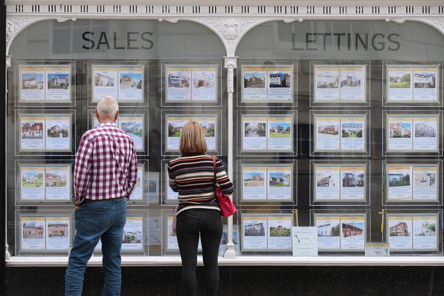 <p>Browsing the estate agent’s window: but getting a mortgage now poses real challenges  </p>