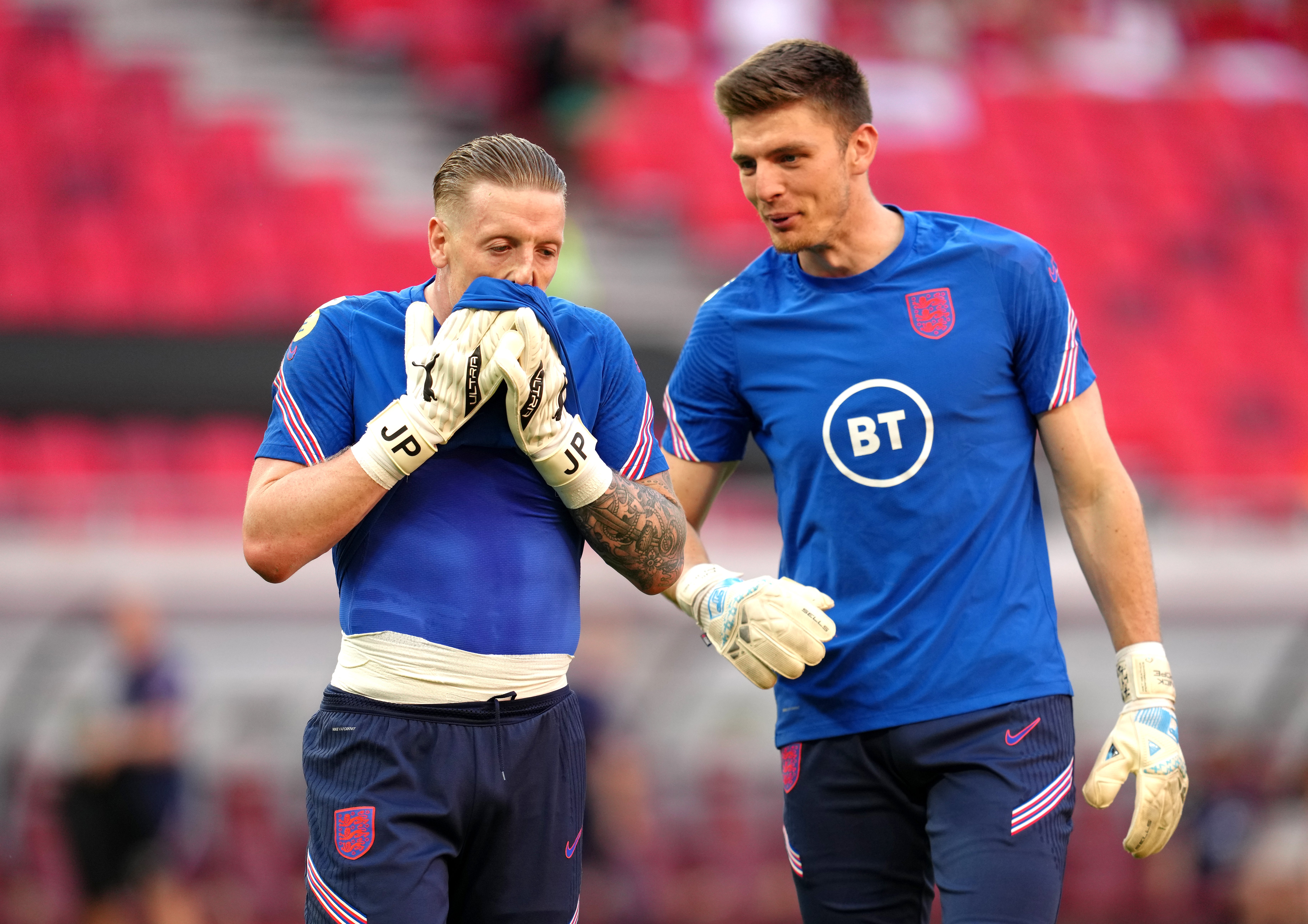 Nick Pope, right, is pushing Jordan Pickford, left, for his place in the England team (Nick Potts/PA)