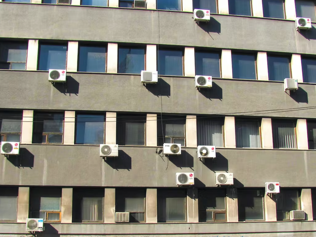 <p>Air conditioners currently contain harmful hydrofluorocarbon refrigerants that cause damage to the environment</p>