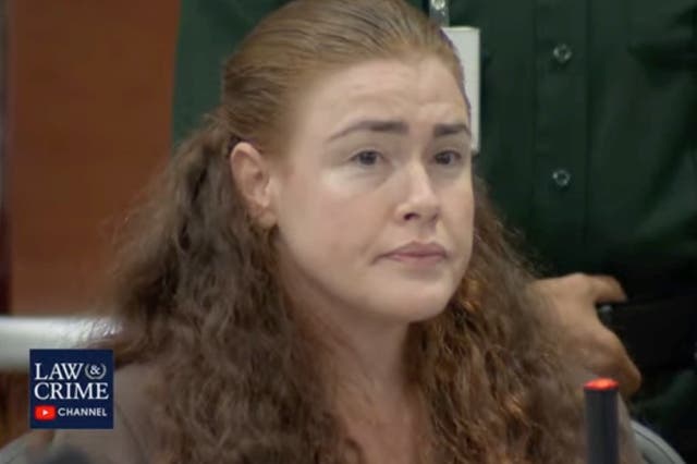 Danielle Woodard testificó en el juicio de su hermano biológico Nikolas Cruz