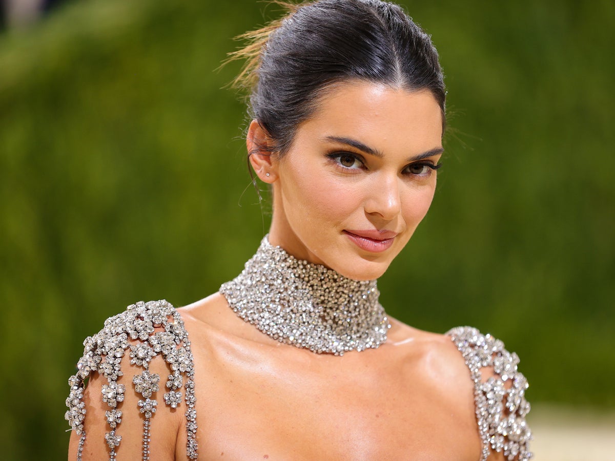 Kendall Jenner shares nighttime ritual she uses to prevent anxiety before bed