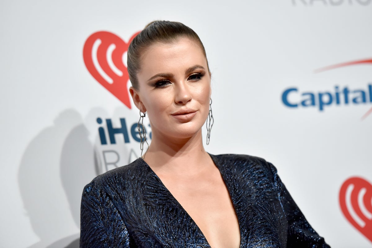 Ireland Baldwin shaves her head after revealing how modelling ruined her hair