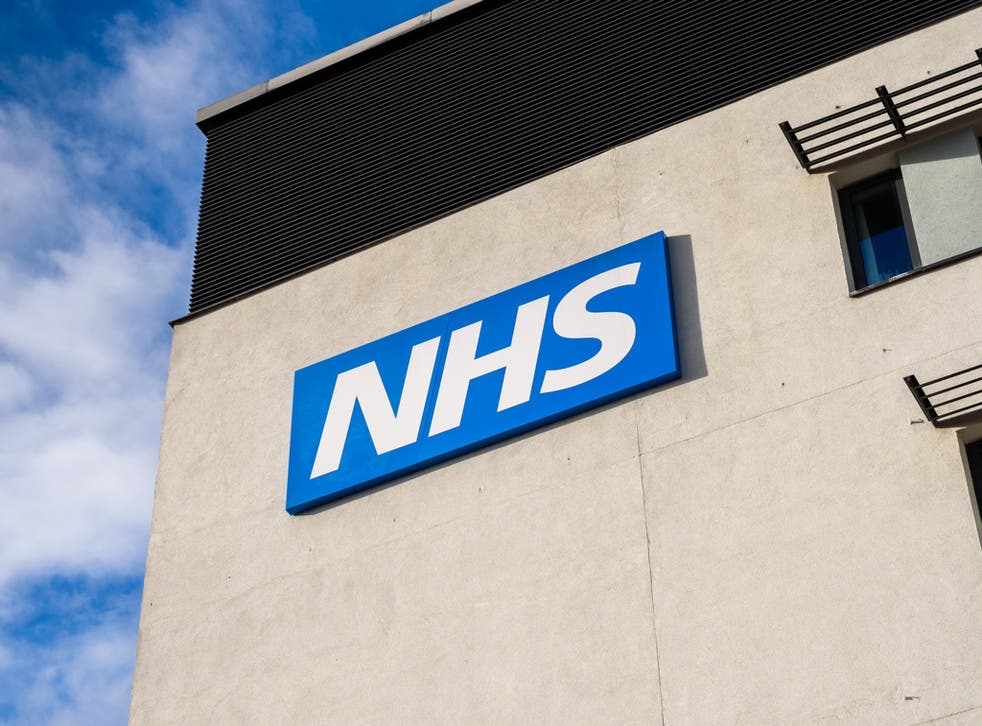 Nhs 111 Delays Leave Patients Waiting 20 Times Longer Than Target The Independent 