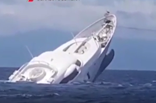 <p>Dramatic video shows 130ft superyacht sinking off Italy coast</p>