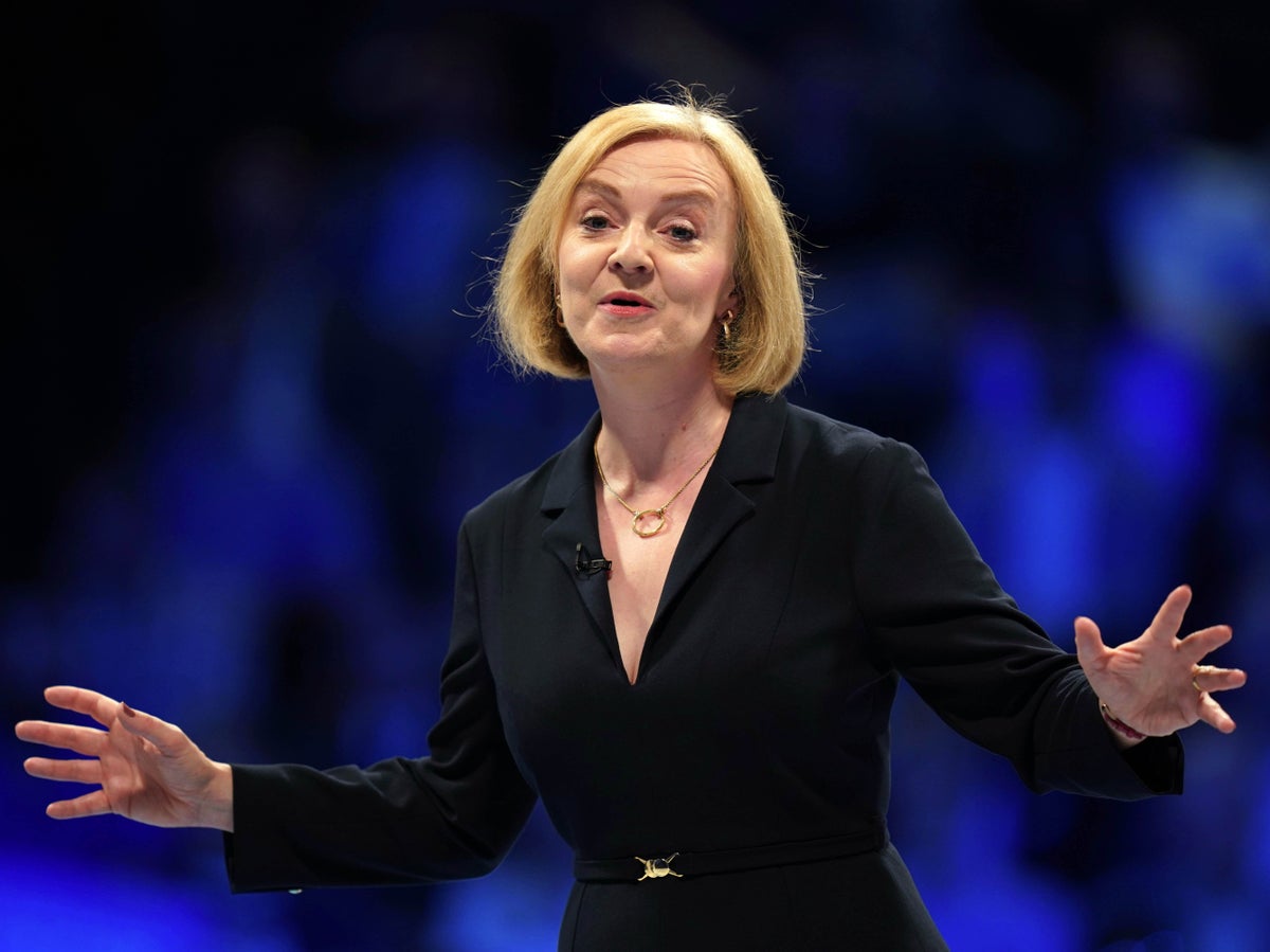 Liz Truss says she doesn't need an ethics counselor because she knows 'the difference between right and wrong'