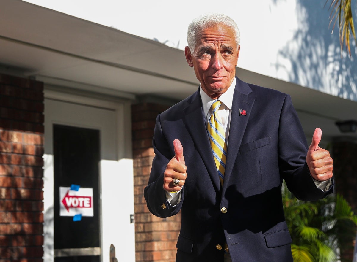 Charlie Crist wins Democratic primary to face Ron DeSantis in Florida governor’s race