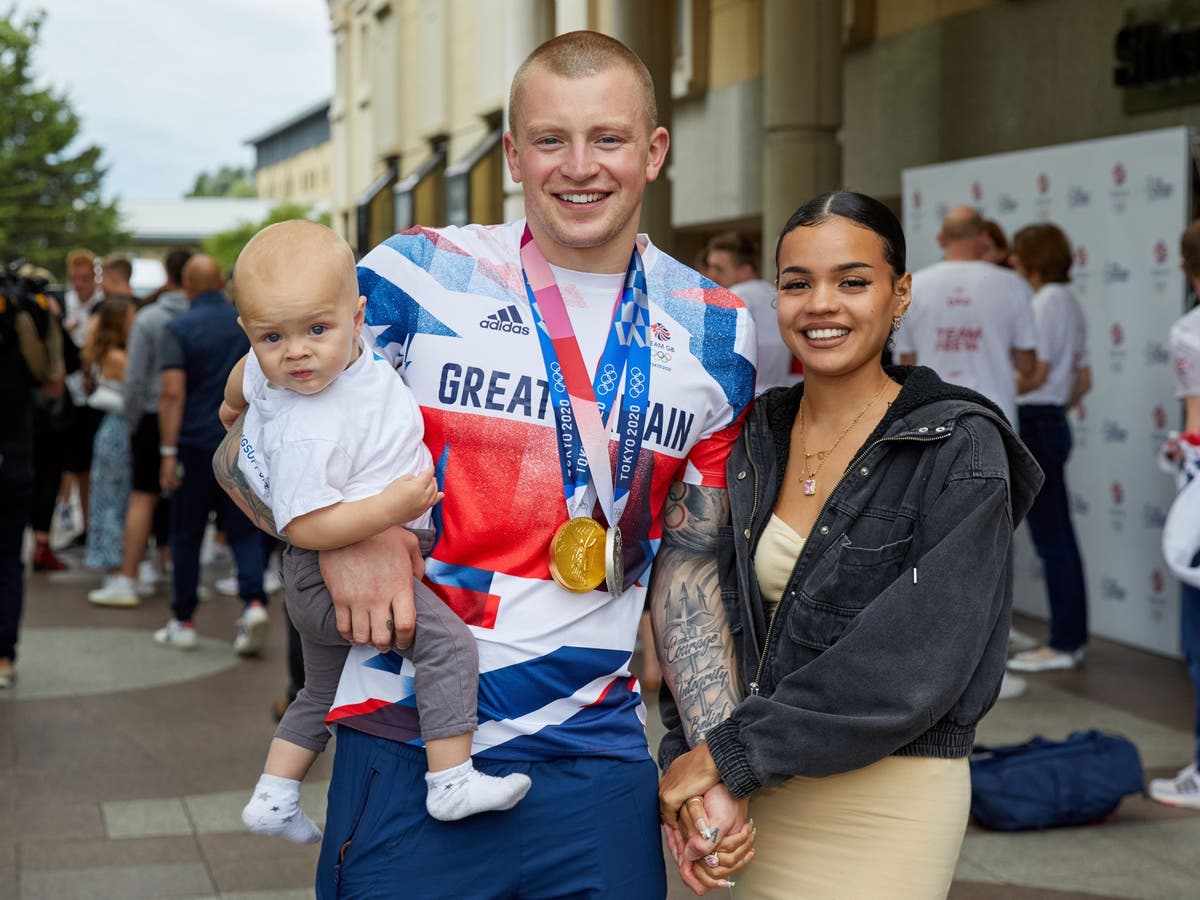 Adam Peaty ‘sorry’ as he splits from partner Eiri Munro