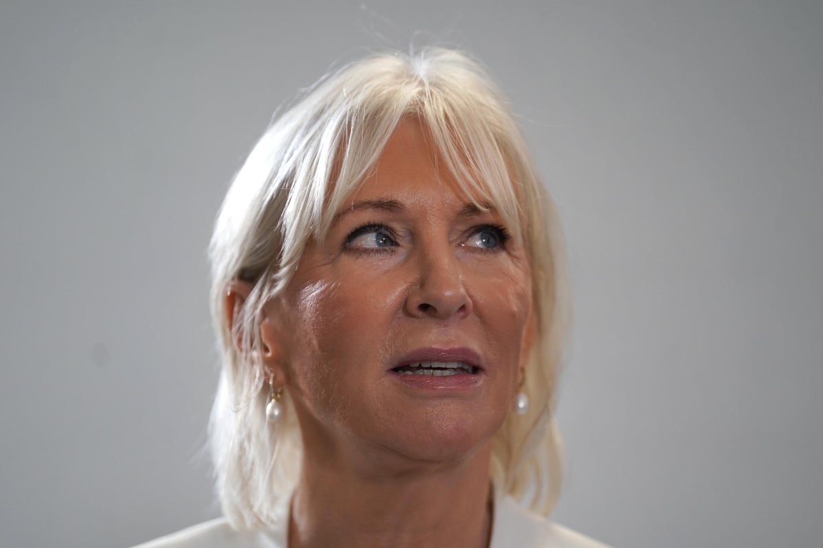 Nadine Dorries to quit as culture secretary and return to backbenches