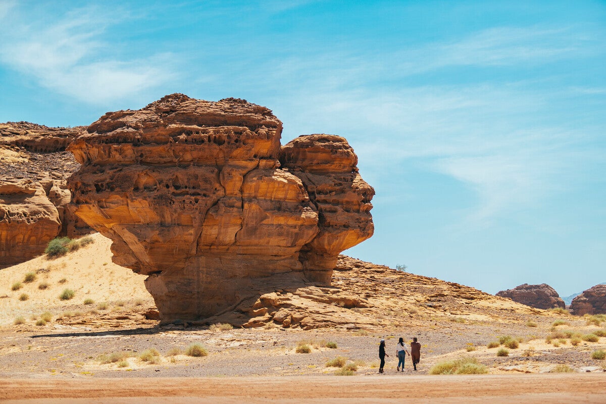 From incredible natural structures to jaw-dropping architecture and diverse landscapes, Saudi is a photographer’s dream. Face Rock, AlUla