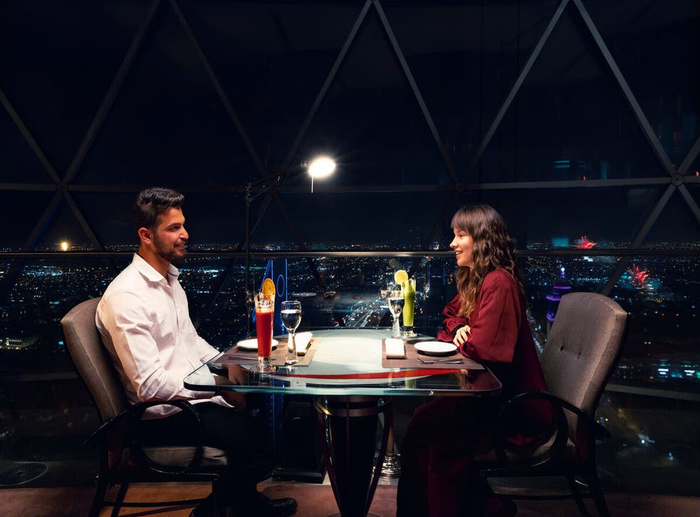 <p>Couples can enjoy amazing views across Riyadh at The Globe, Al Faisaliah Tower </p>