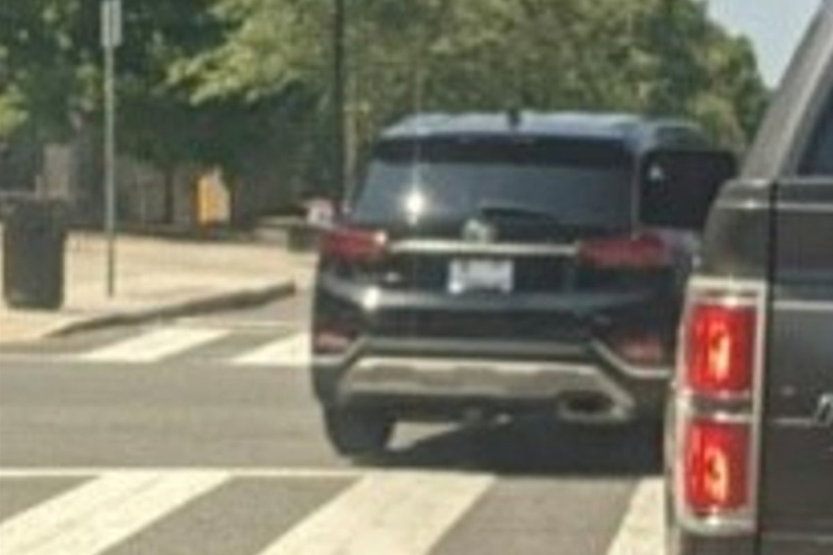 Two dead and three injured in DC mass shooting as police hunt suspect ...
