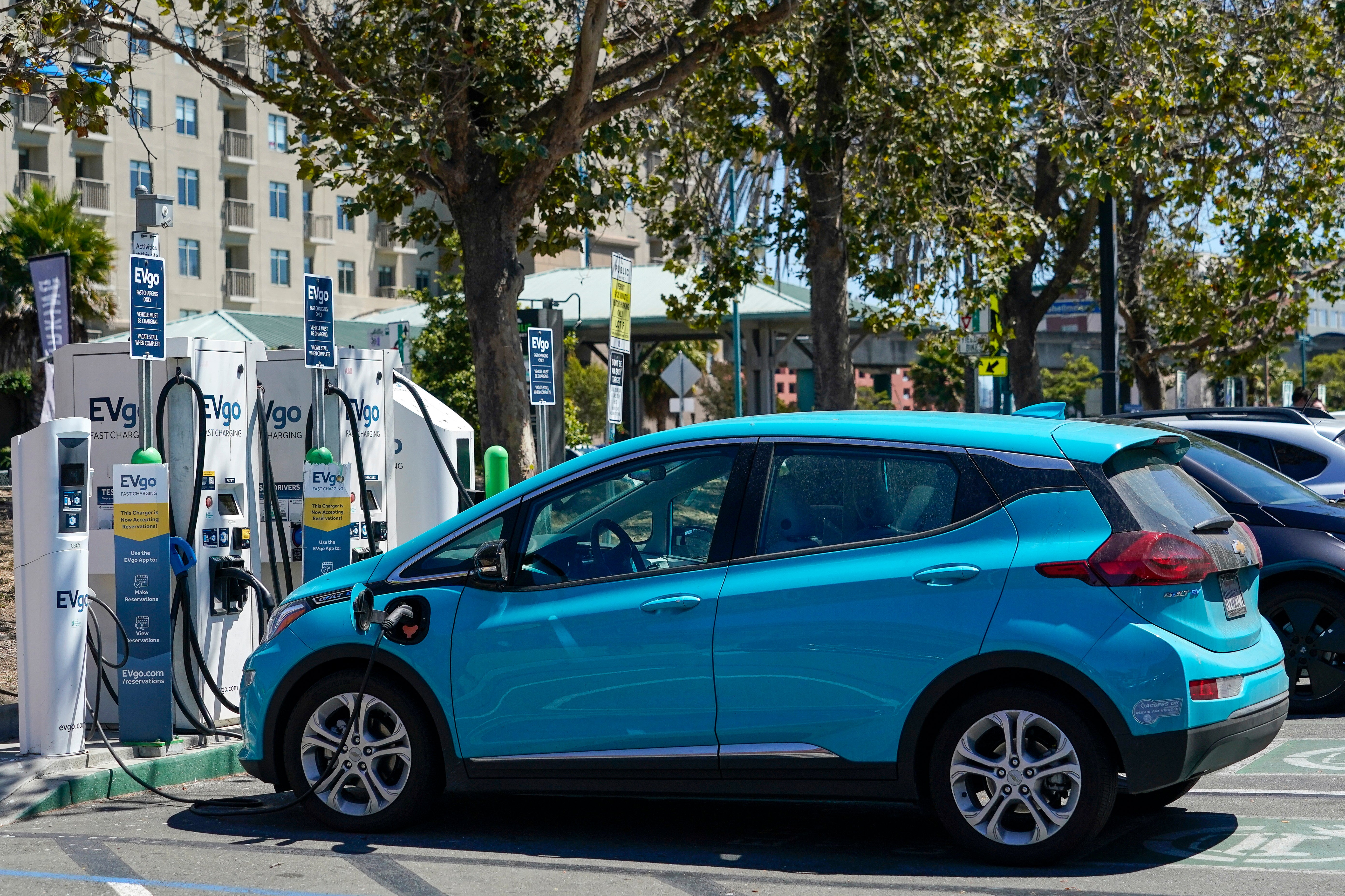 California Electric Vehicles