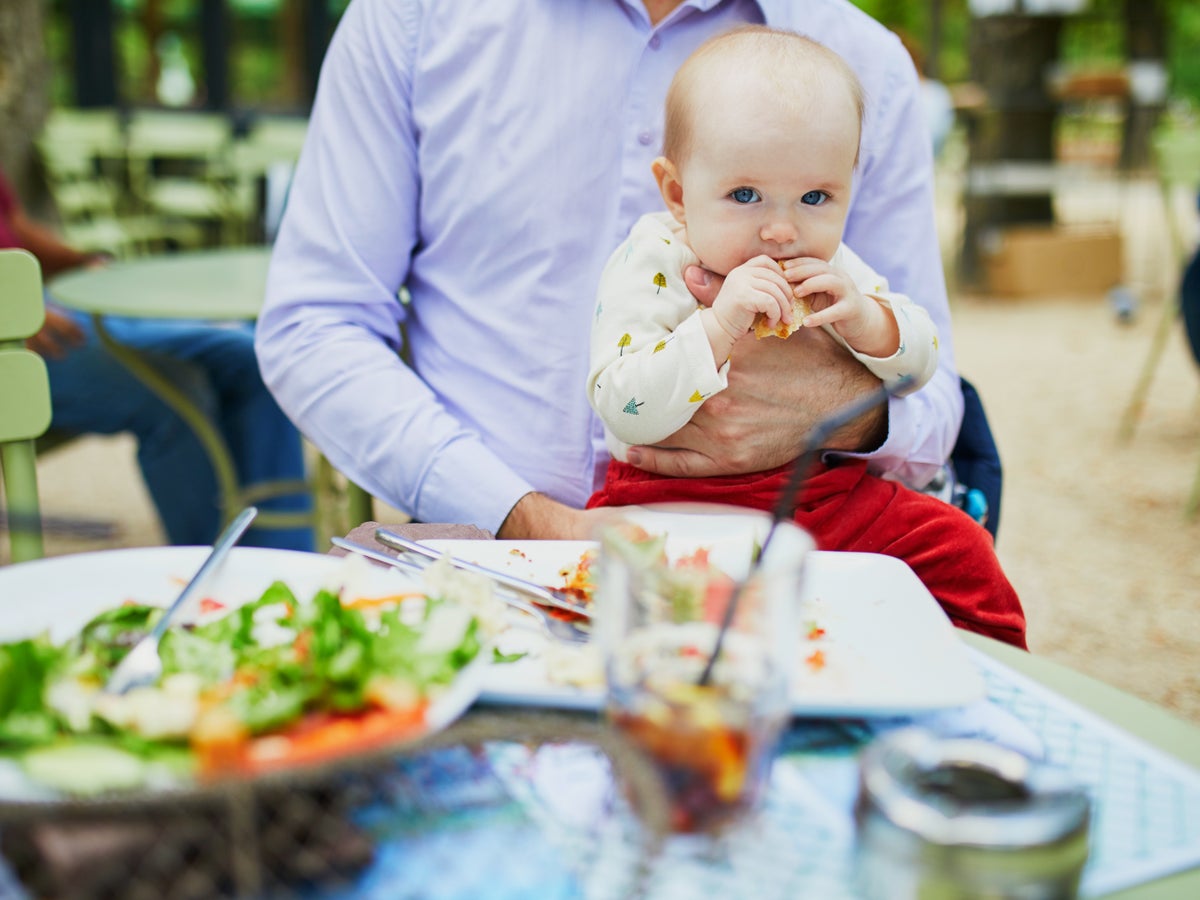 Man sparks debate by telling his breastfeeding sister to leave Michelin star restaurant