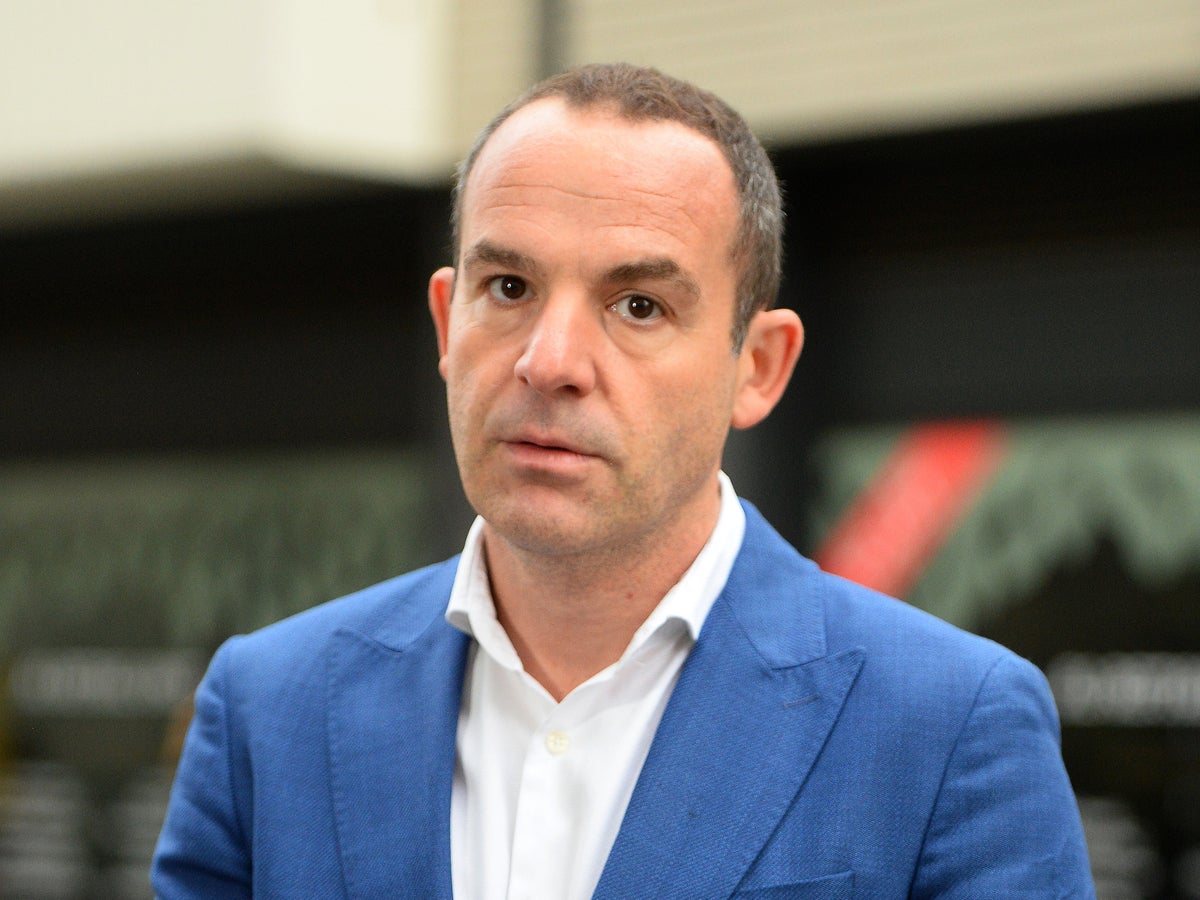Martin Lewis warns against cancelling energy bill direct debits as price cap soars