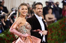 Ryan Reynolds hilariously responds to Blake Lively tagging him in her bikini photo