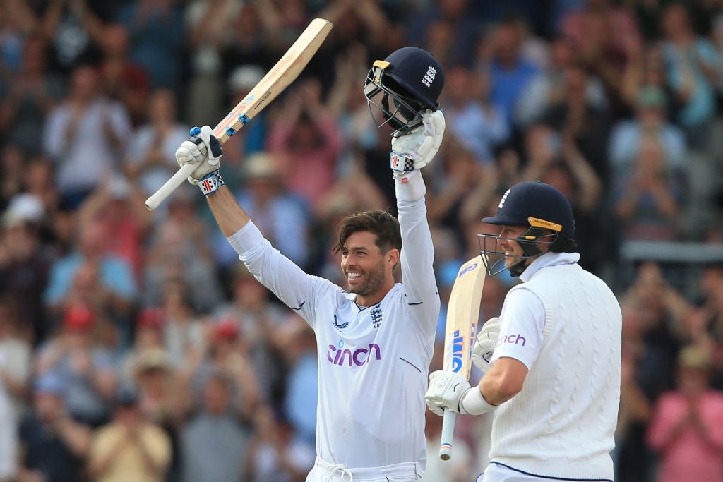 Foakes made a career-best 113 and was unbeaten when England declared on 415-9