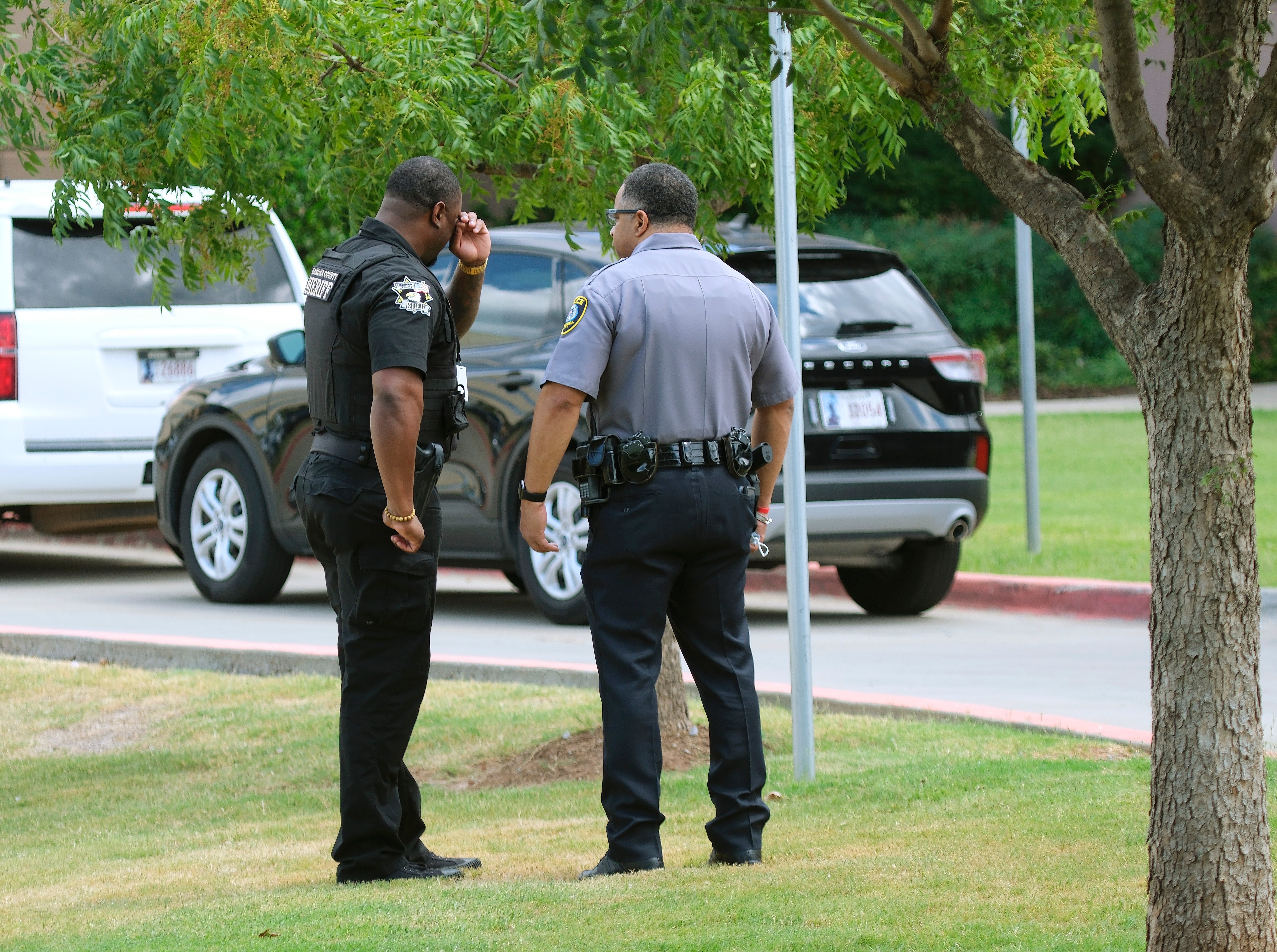 Deputies Shot Oklahoma